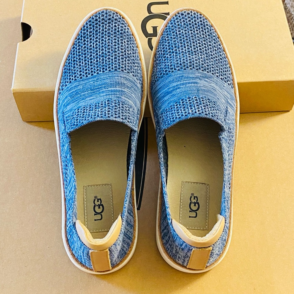 UGG Sammy Slip-On Sneaker Blue Size 7.5